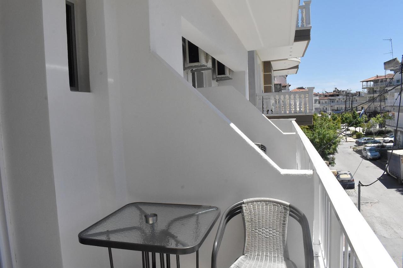 Giorgos-Fenia Apartments Paralía Buitenkant foto